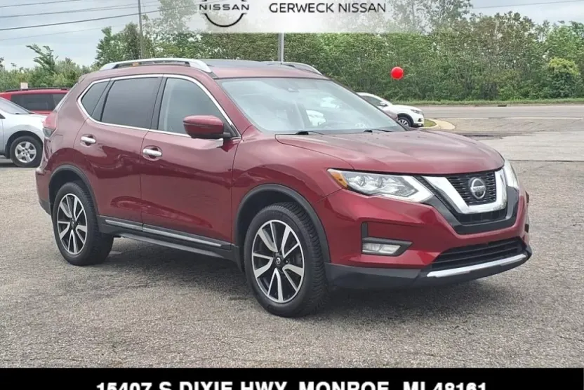 2020 Nissan Rogue SL photo 1