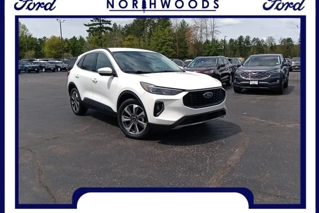 2023 Ford Escape Platinum photo 1