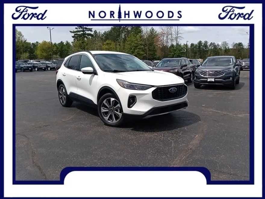 2023 Ford Escape Platinum photo 1