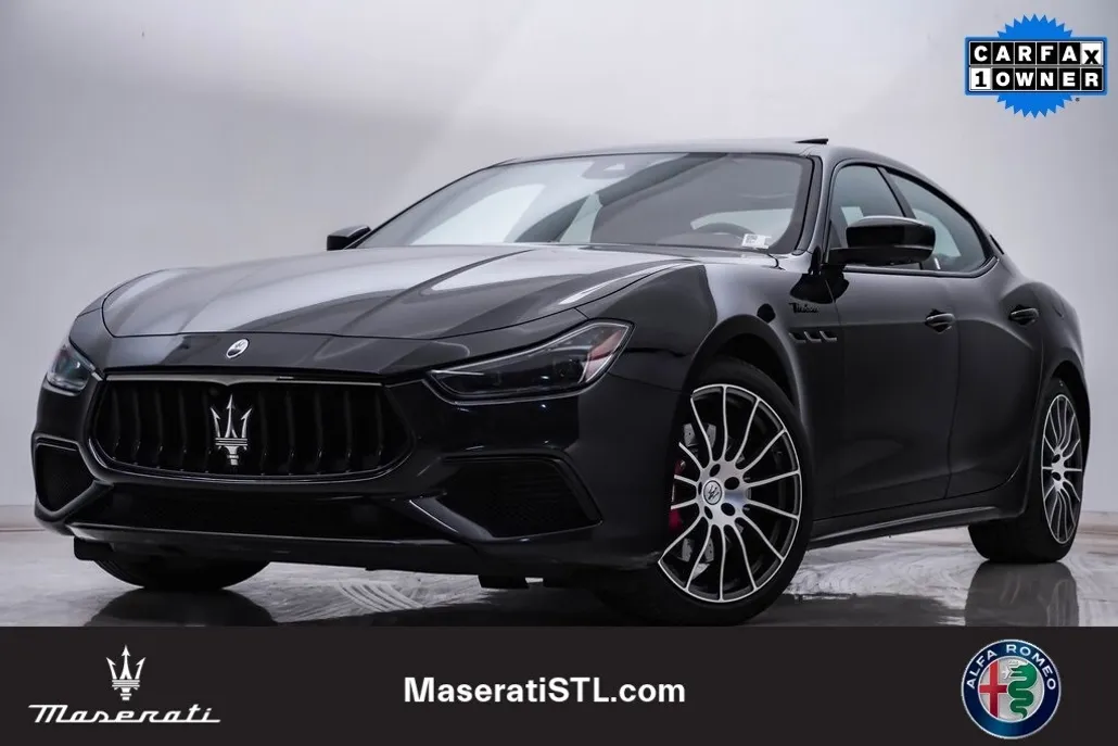 2023 Maserati Ghibli Modena Q4 photo 1