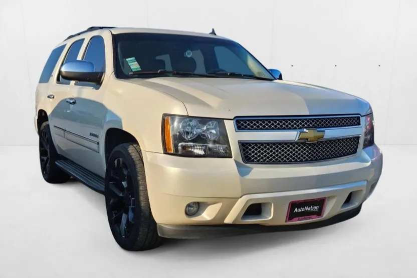 2013 Chevrolet Tahoe LTZ photo 1