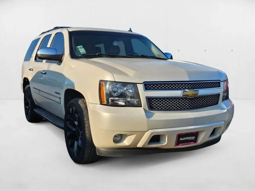 2013 Chevrolet Tahoe LTZ photo 1