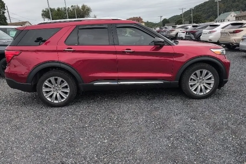 2020 Ford Explorer Limited photo 1