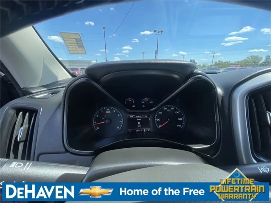 2022 Chevrolet Colorado LT photo 1