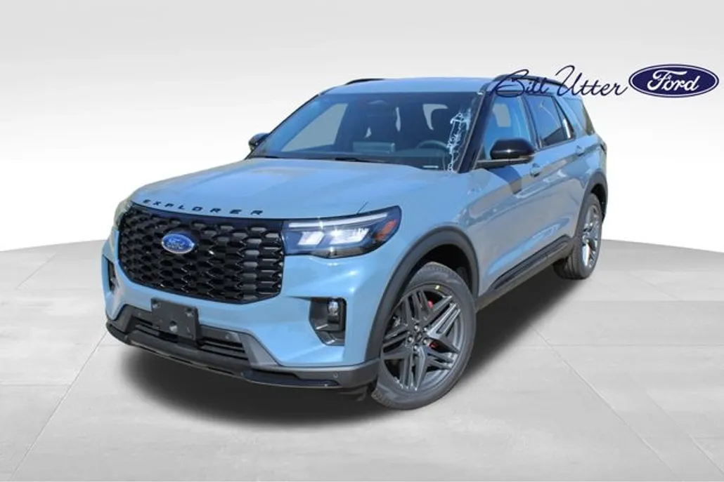 2025 Ford Explorer ST-Line photo 1
