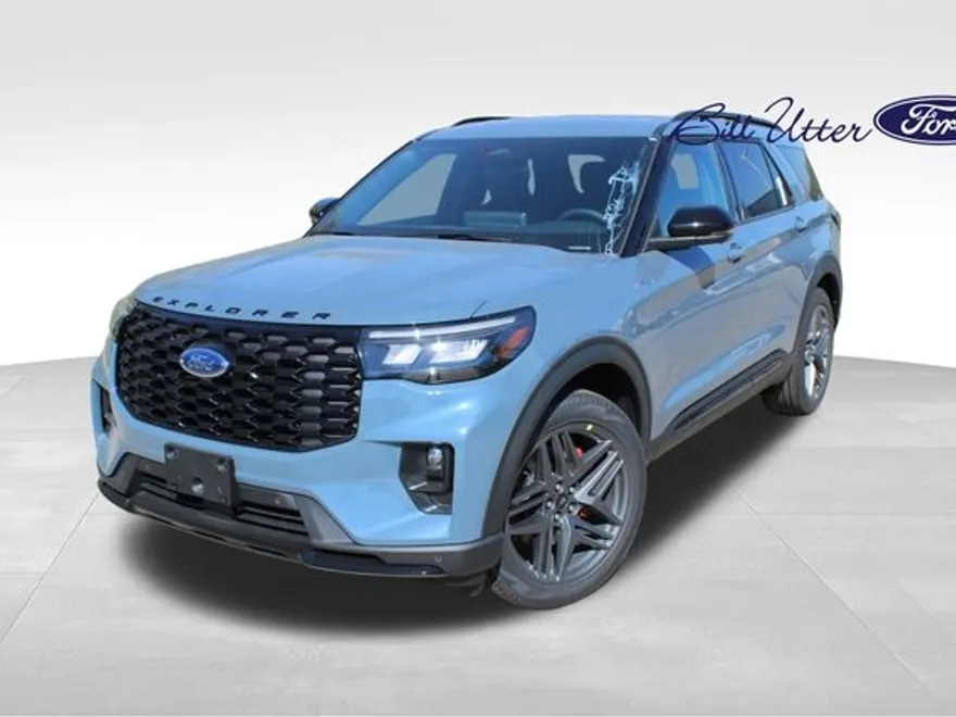 2025 Ford Explorer ST-Line photo 1