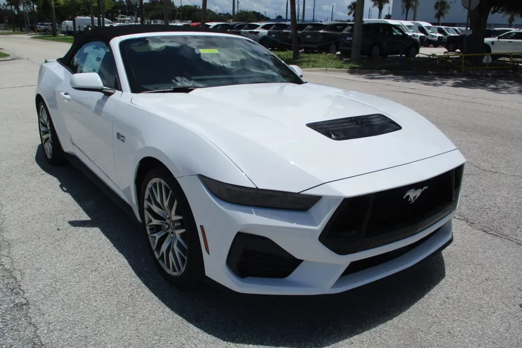 2025 Ford Mustang GT Premium Convertible photo 1
