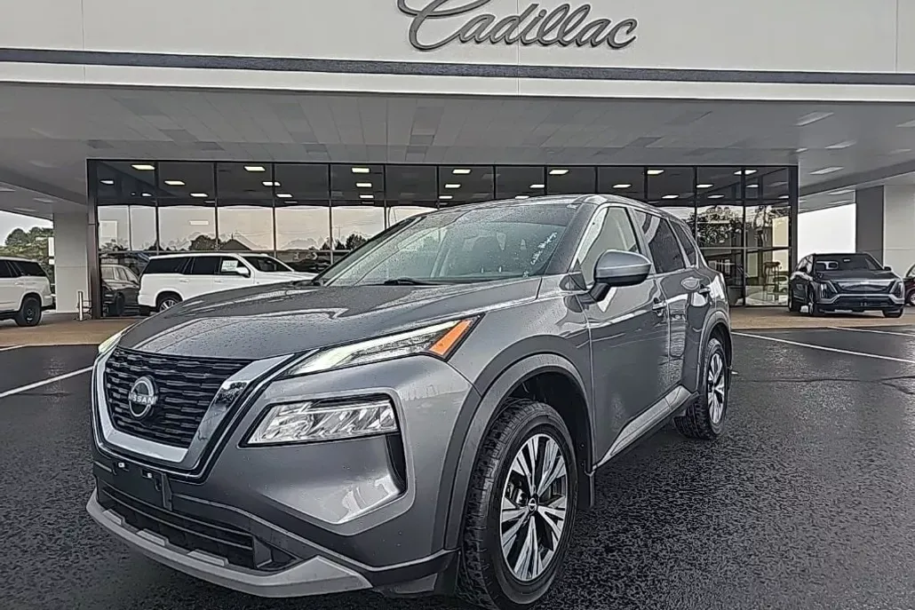 2023 Nissan Rogue SV photo 1