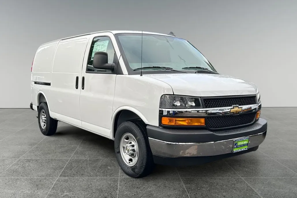 2025 Chevrolet Express 2500 Work Van Cargo photo 1