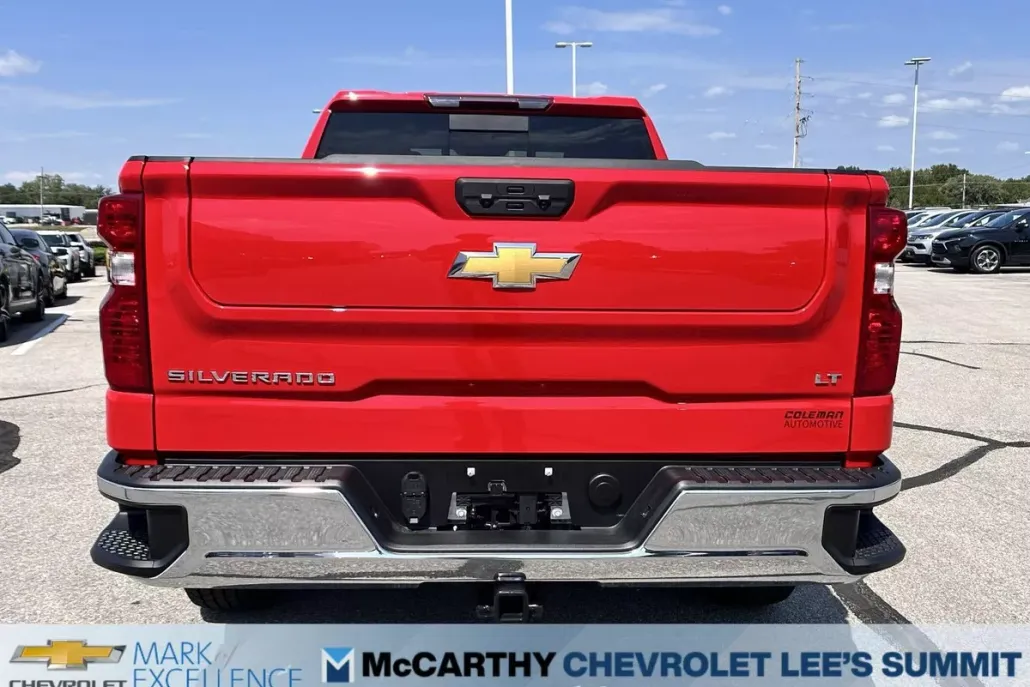 2025 Chevrolet Silverado 1500 LT photo 1