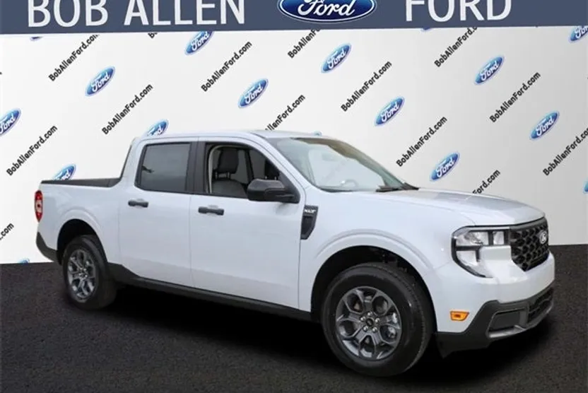2025 Ford Maverick XLT photo 1
