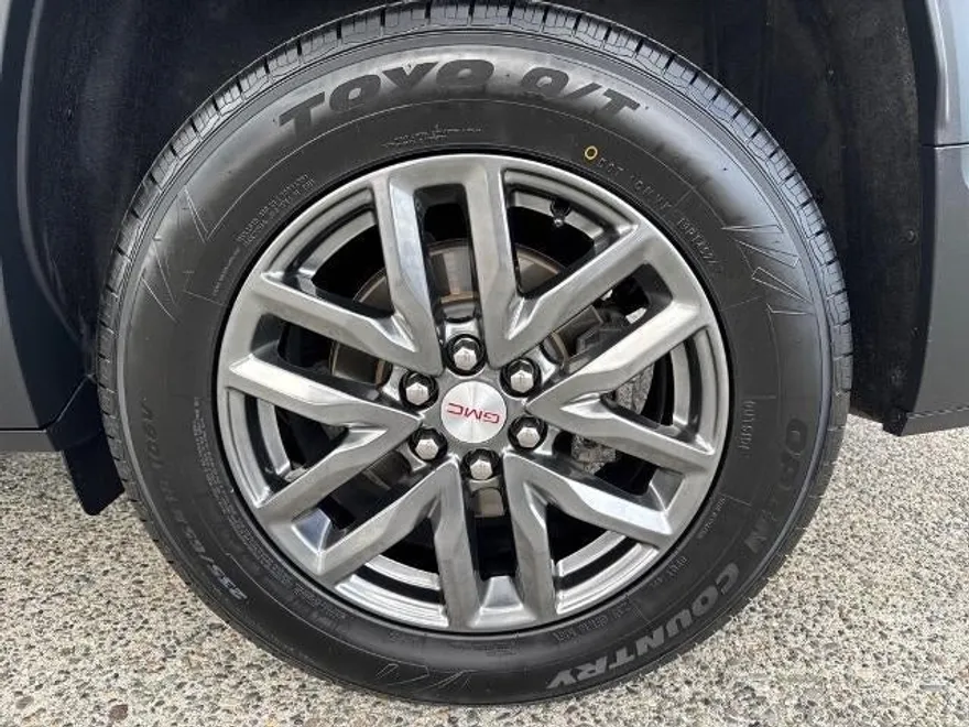 2019 Gmc Acadia SLT photo 1