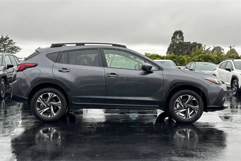 2024 Subaru Crosstrek Premium photo 1