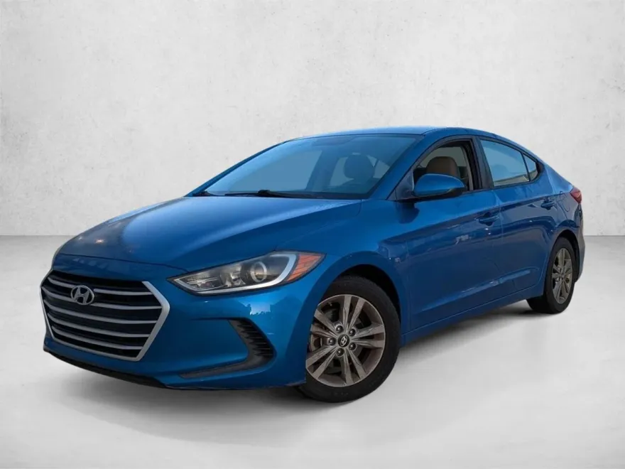 2018 Hyundai Elantra SEL photo 1