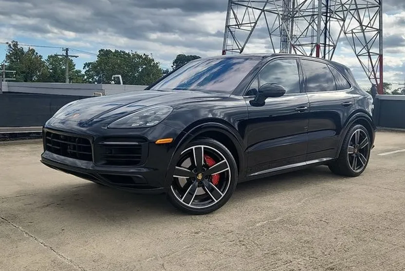 2021 Porsche Cayenne GTS photo 1
