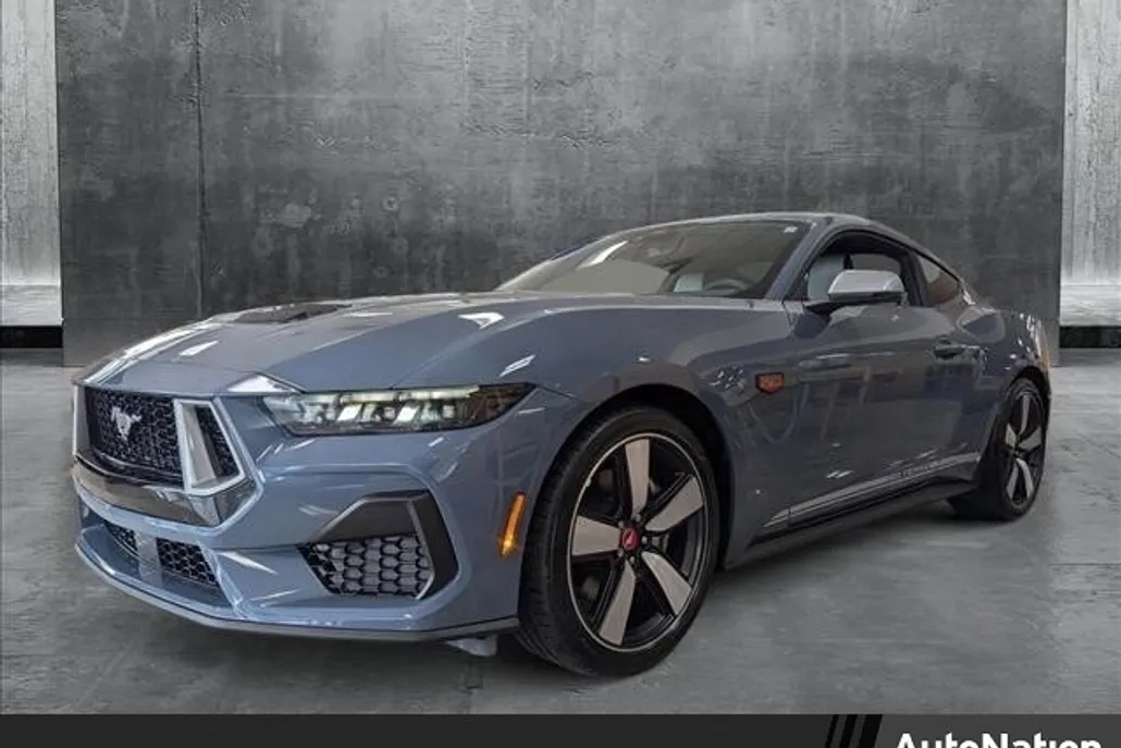 2025 Ford Mustang GT Premium photo 1