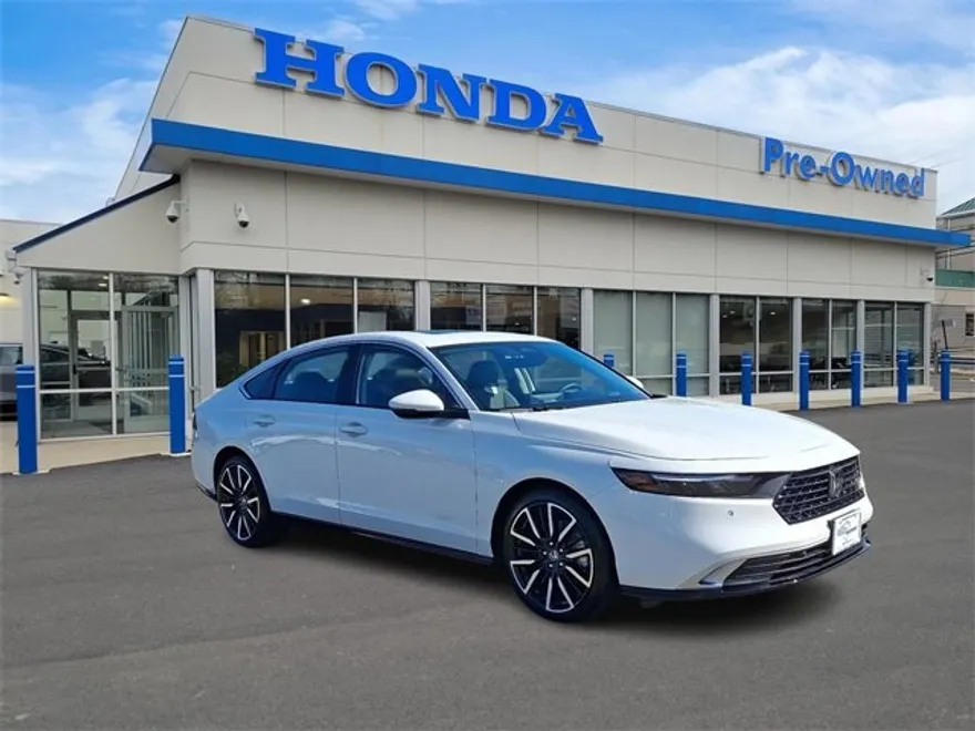 2025 Honda Accord Hybrid Touring photo 1