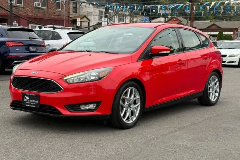 2015 Ford Focus SE photo 1
