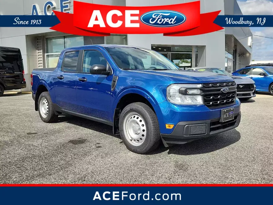 2023 Ford Maverick XLT Lariat photo 1
