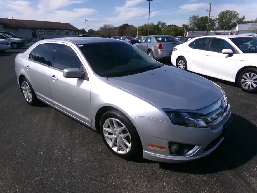 2011 Ford Fusion V6 SEL photo 1