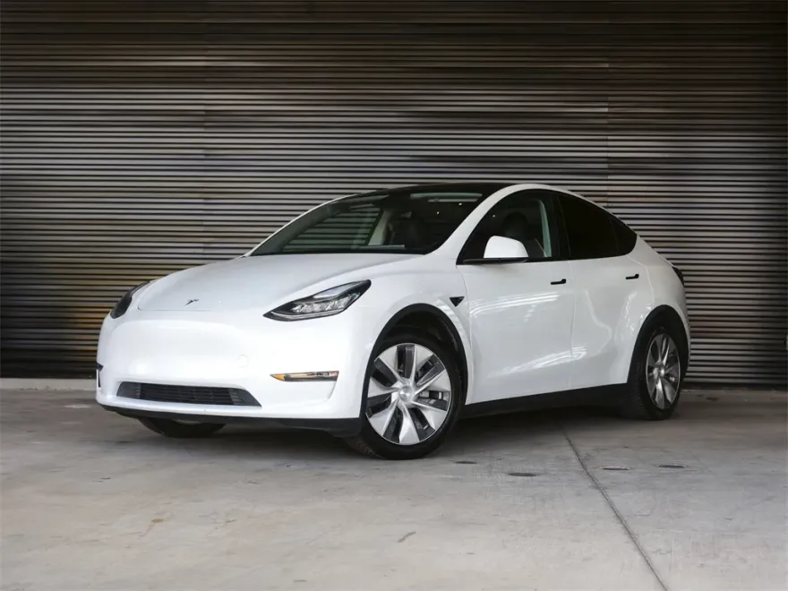 2021 Tesla Model Y Long Range photo 1