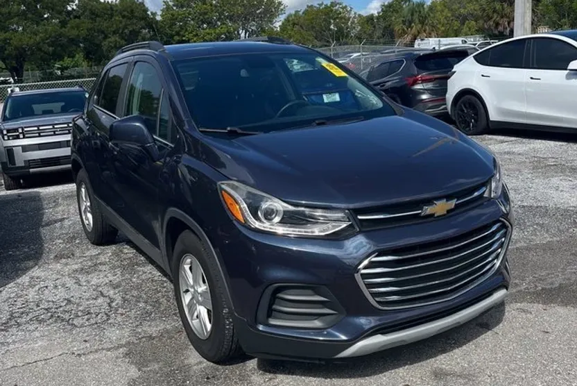 2018 Chevrolet Trax LT photo 1