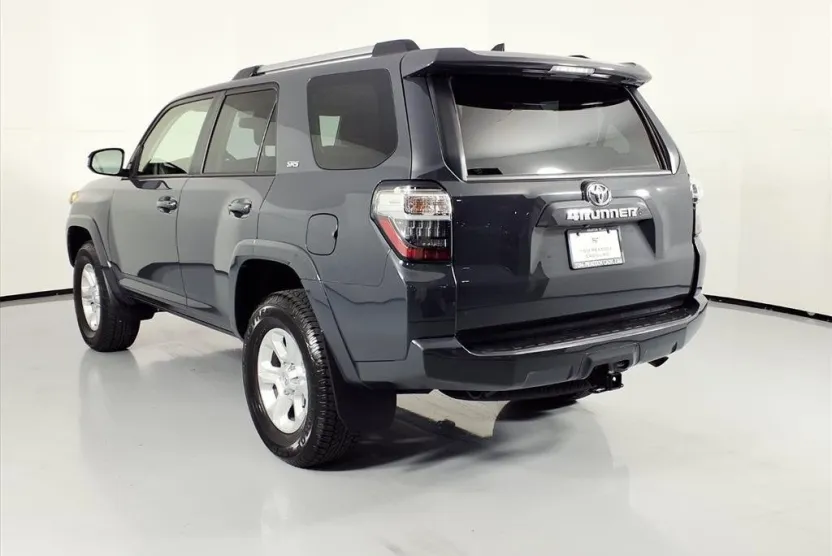 2024 Toyota 4Runner SR5 photo 1