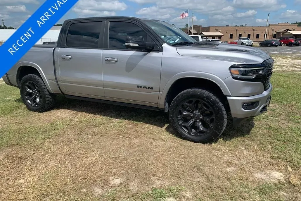2022 Ram 1500 Limited Night Edition photo 1