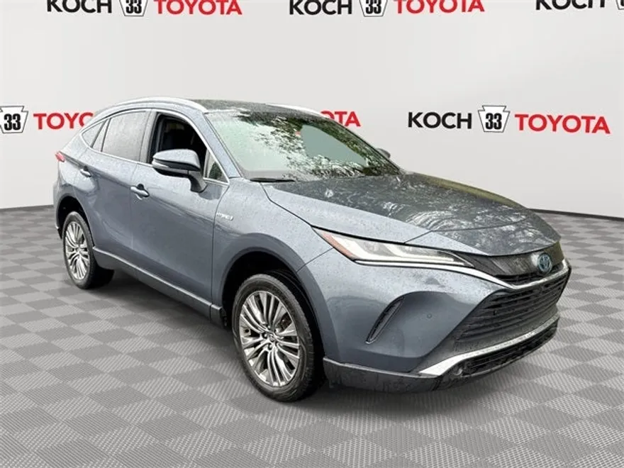 2021 Toyota Venza Limited photo 1