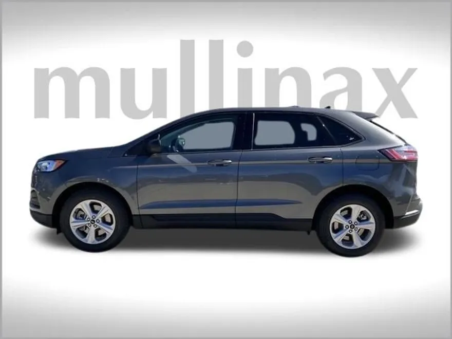 2024 Ford Edge SE photo 1