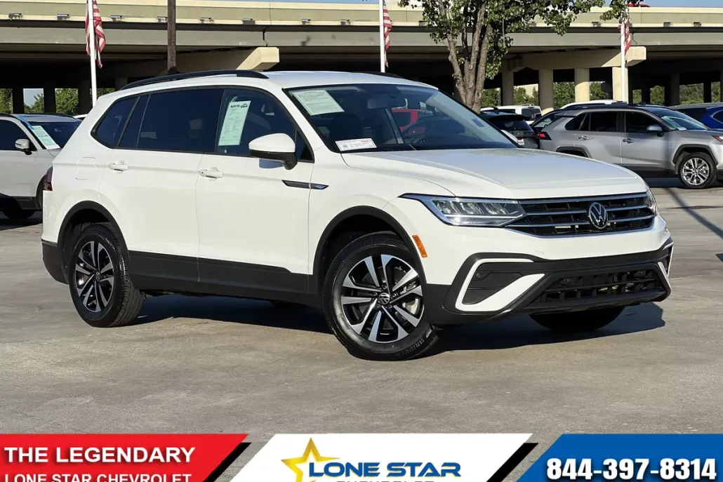 2022 Volkswagen Tiguan S photo 1