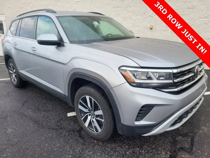 2022 Volkswagen Atlas SE photo 1