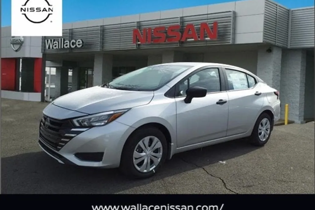 2025 Nissan Versa S photo 1