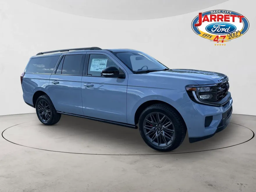 2025 Ford Expedition MAX Platinum photo 1