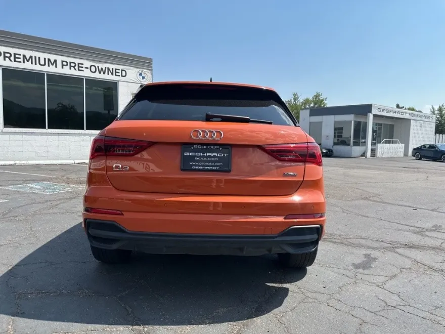 2024 Audi Q3 S line Premium photo 1