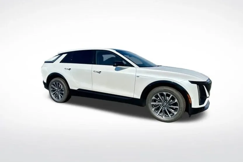 2025 Cadillac Lyriq Sport photo 1