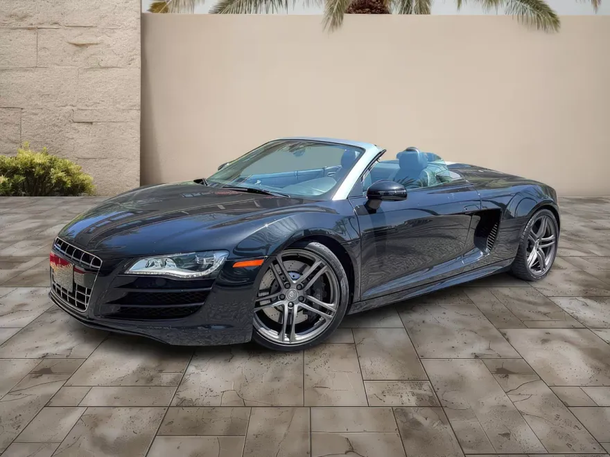 2011 Audi R8 5.2 Spyder photo 1
