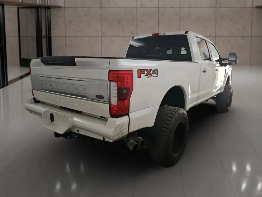2017 Ford F-250 photo 1