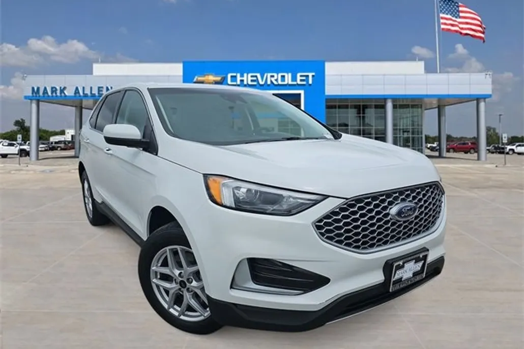 2024 Ford Edge SEL photo 1