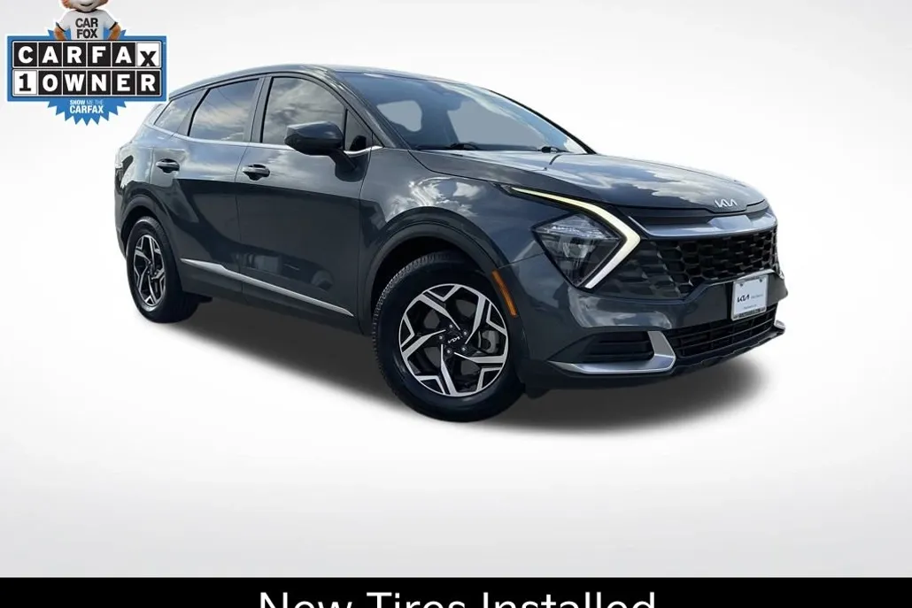 2023 Kia Sportage LX photo 1