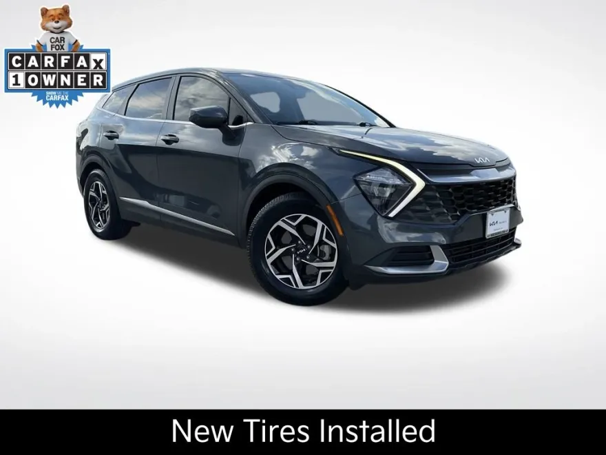 2023 Kia Sportage LX photo 1