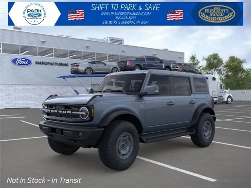 2025 Ford Bronco Outer Banks photo 1