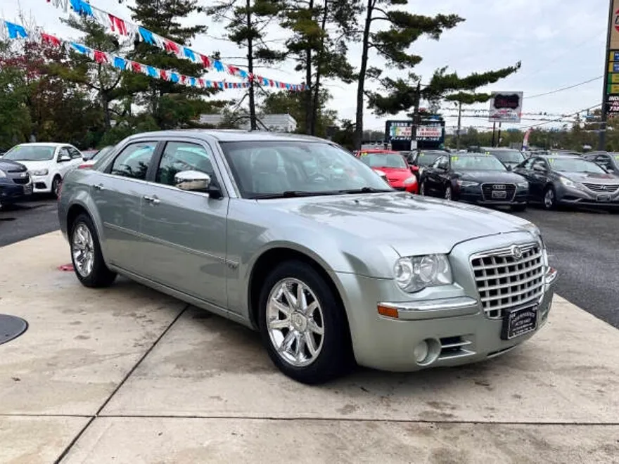 2005 Chrysler 300 C photo 1