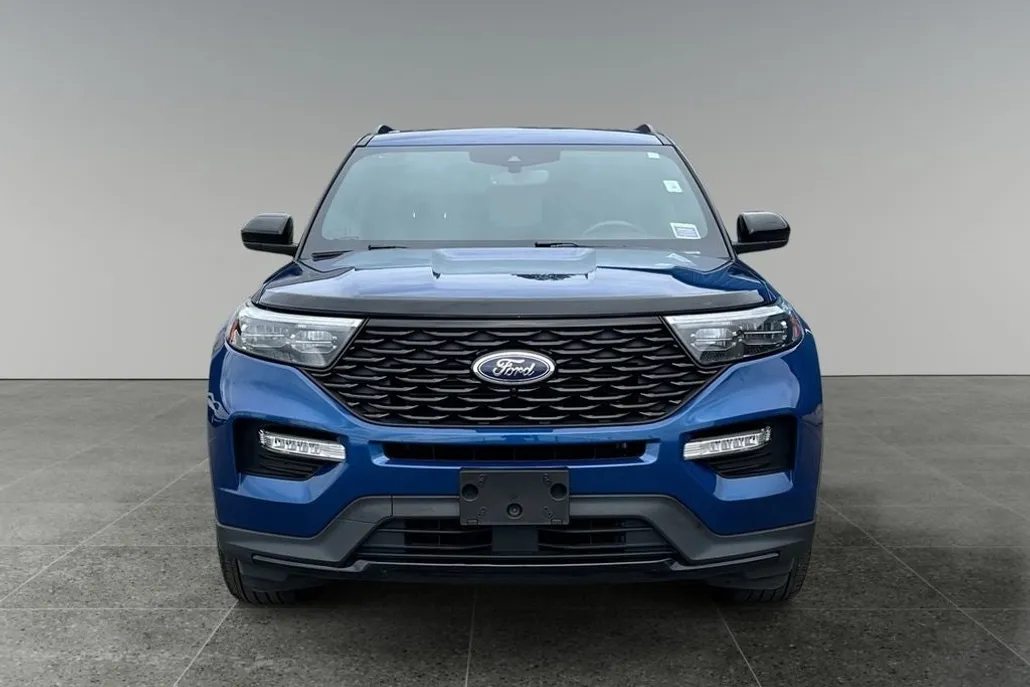 2023 Ford Explorer ST-Line photo 1