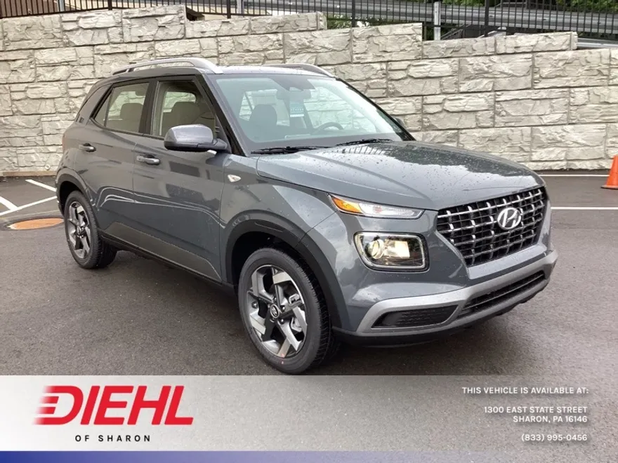 2025 Hyundai Venue SEL photo 1