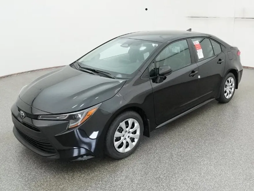 2026 Toyota Corolla LE photo 1