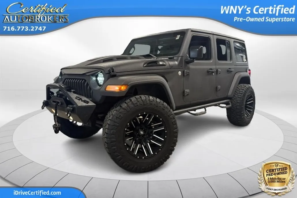 2018 Jeep Wrangler Unlimited Sahara photo 1