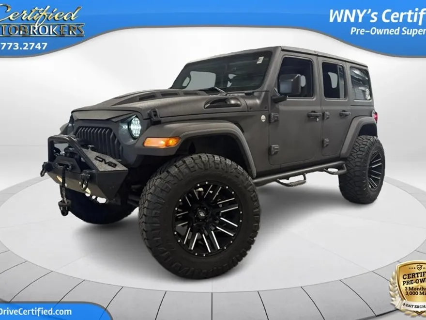 2018 Jeep Wrangler Unlimited Sahara photo 1