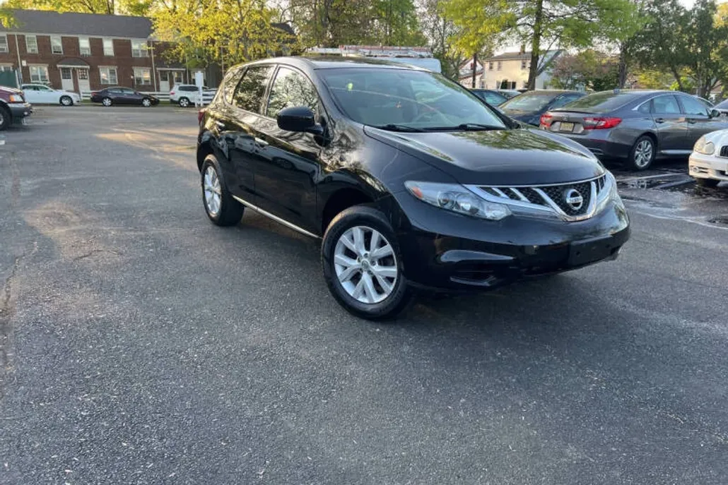 2014 Nissan Murano S photo 1