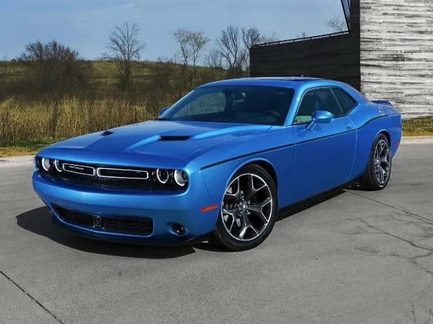 2018 Dodge Challenger R/T Plus photo 1